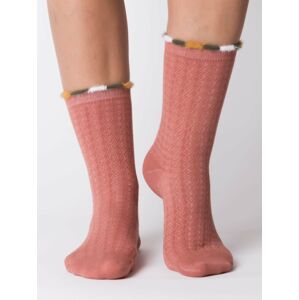 Hnědé teplé ponožky s dekorativní vazbou a prachovým peřím 38-42