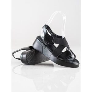 Komfortní  sandály černé dámské na klínku 36