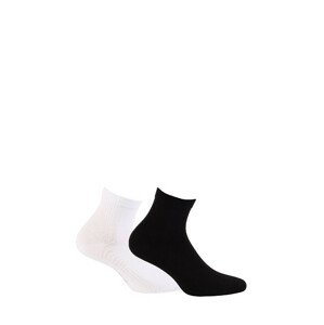 Pánské kotníkové ponožky Wola W94.3N4 AG+ černá/černá 42-44