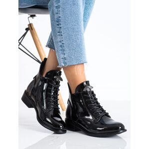 Moderní černé dámské  kotníčkové boty na plochém podpatku 36