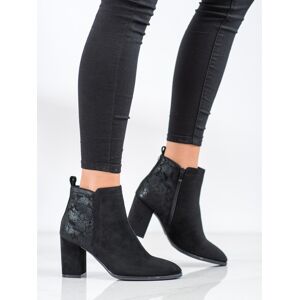Krásné černé dámské  kotníčkové boty na širokém podpatku 39