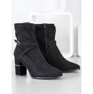 Pohodlné dámské  kotníčkové boty černé na širokém podpatku 39