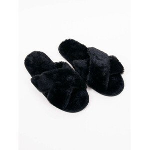 Dámské kožešinové nazouvací papuče OKL-0042 černá 40-41