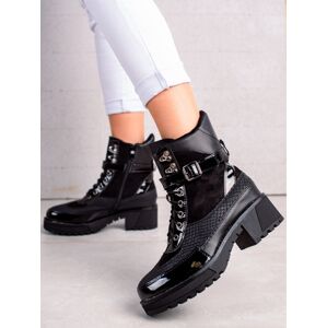 Zajímavé černé dámské  kotníčkové boty na plochém podpatku 36