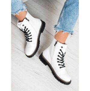 Pěkné bílé dámské  kotníčkové boty na plochém podpatku 36