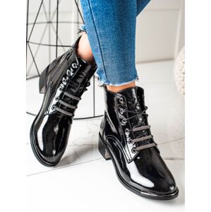Klasické černé  kotníčkové boty dámské na plochém podpatku 36