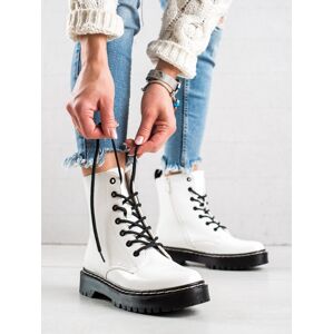 Exkluzívní  kotníčkové boty dámské bílé na plochém podpatku 39