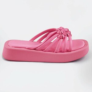 Růžové dámské pantofle s plochou podrážkou (CM-59) Růžová XL (42)