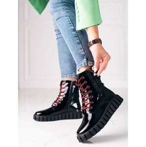Originální  kotníčkové boty dámské černé na plochém podpatku 38
