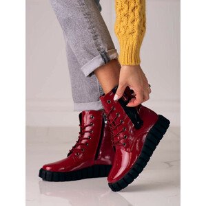 Originální  kotníčkové boty dámské červené na plochém podpatku 37