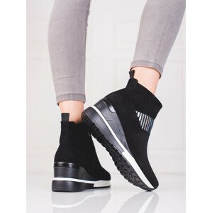 Trendy  kotníčkové boty dámské černé na klínku  36