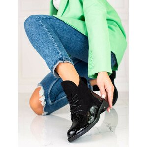 Luxusní černé  kotníčkové boty dámské na plochém podpatku  38