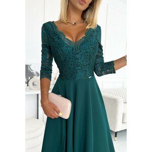 AMBER - Elegantní dlouhé dámské krajkové šaty v lahvově zelené barvě s výstřihem 309-5  M