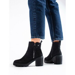 Praktické dámské  kotníčkové boty černé na širokém podpatku