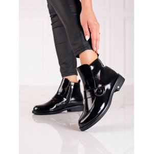 Moderní  kotníčkové boty dámské černé na plochém podpatku  39