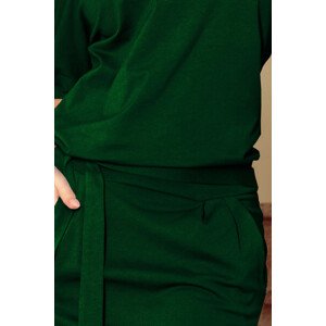 Dámské šaty v lahvově zelené barvě s krátkými rukávy model 7606649 M - numoco