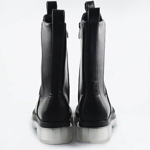 Černé boty s podrážkou model 17605927 - WELLSPRING Barva: černá, Velikost: L (40)