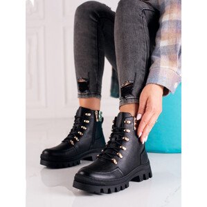 Exkluzívní dámské černé  kotníčkové boty na plochém podpatku 38