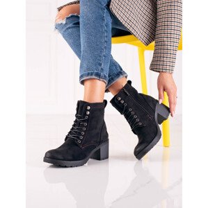Zajímavé  kotníčkové boty černé dámské na širokém podpatku  36