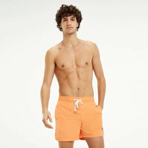 Pánské šortky UM0UM01080-617 oranžová - Tommy Hilfiger oranžová XL
